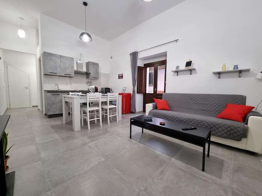 ל'אקווילה Casa Castello 63 Guest House מראה חיצוני תמונה